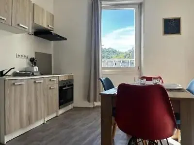 Appartement Bedroom Downtown With Parking And River View *