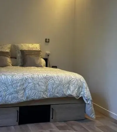 Appartement Bedroom Downtown With Parking And River View *