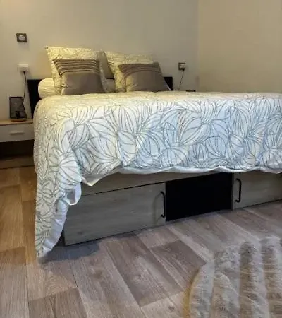 Bedroom Downtown With Parking And River View * Bédarieux