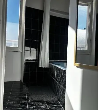 Bedroom Downtown With Parking And River View Appartement *