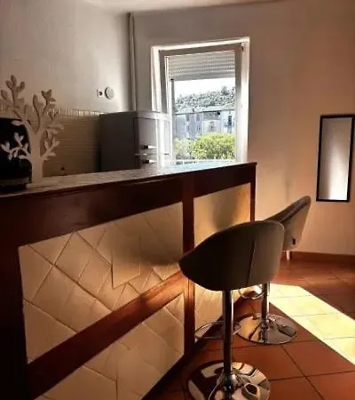 Bedroom Downtown With Parking And River View * Bédarieux