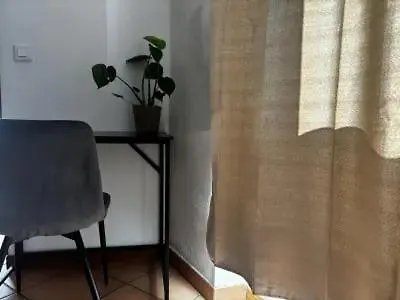 Bedroom Downtown With Parking And River View