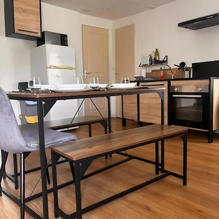 Bedroom Downtown With Parking And River View Bédarieux